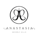 Emma Dumont, maquilleuse et coiffeuse professionnelle à Lyon avec les produits Anastasia
