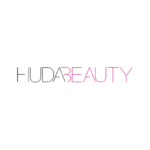 Emma Dumont, maquilleuse et coiffeuse professionnelle à Lyon avec les produits Huda Beauty