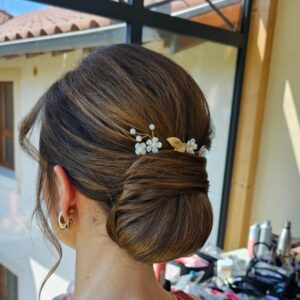 Emma Dumont, maquilleuse et coiffeuse professionnelle à Lyon, pour les mariages de particuliers