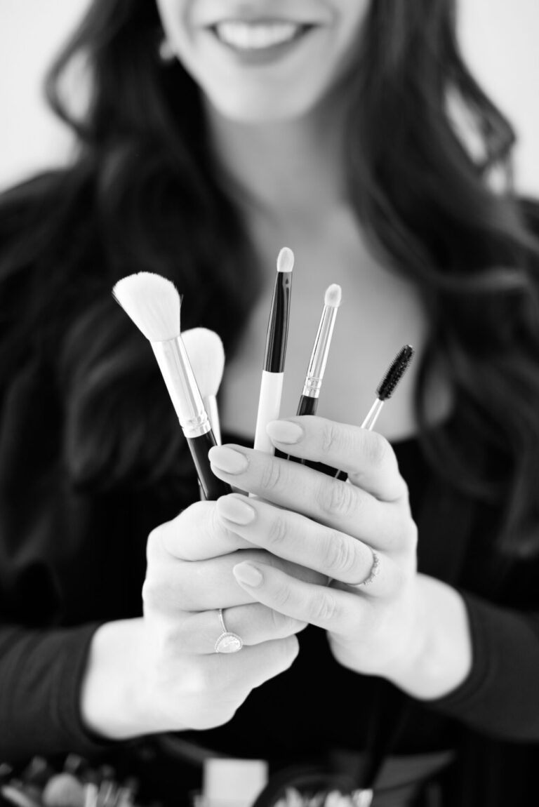 Emma Dumont, maquilleuse et coiffeuse professionnelle à Lyon