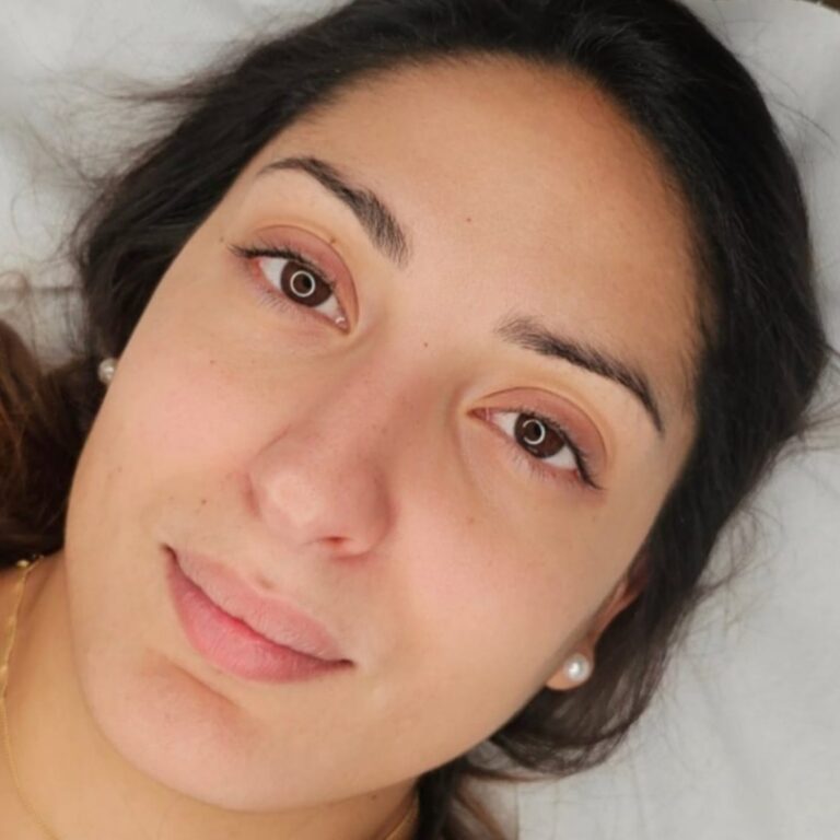 Extension de cils à Lyon par Emma Dumont, experte Em’maquillage - Technique lash botox, avant